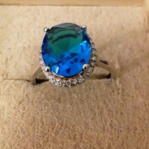 Simulated blue sapphire,  simulated dia. Ring